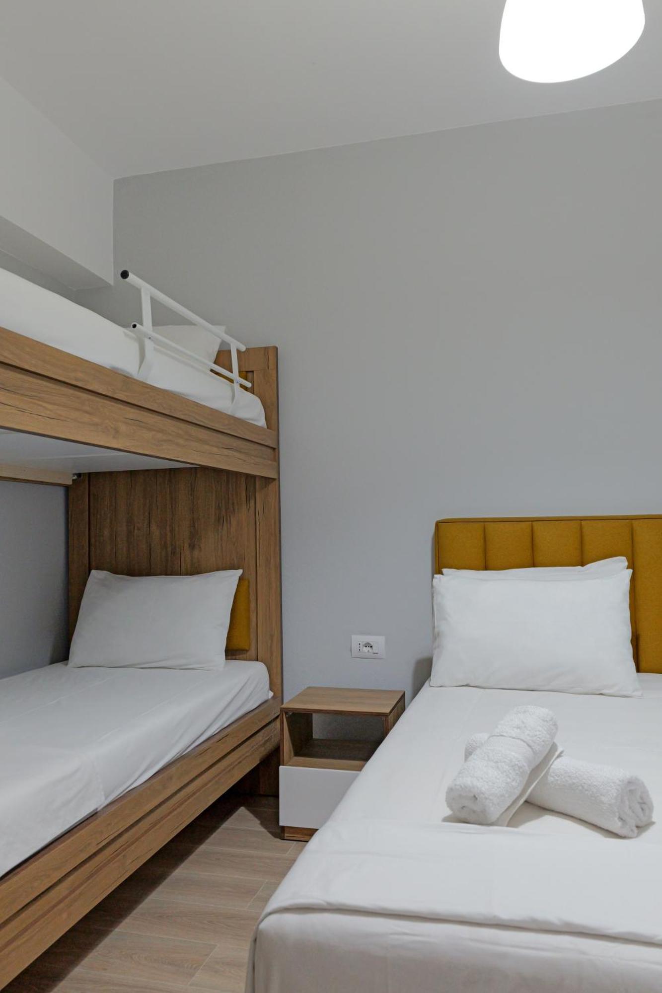 Hotel Holiday ساراندا المظهر الخارجي الصورة