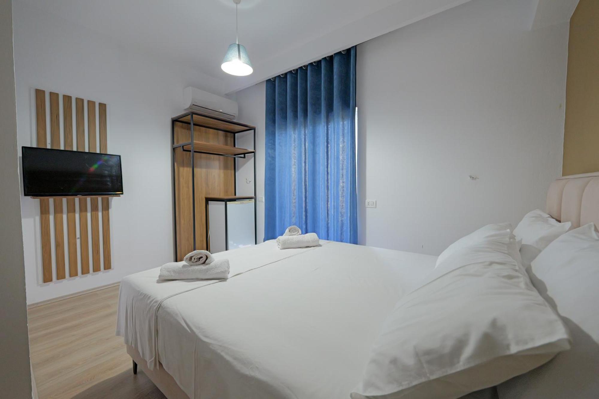Hotel Holiday ساراندا المظهر الخارجي الصورة
