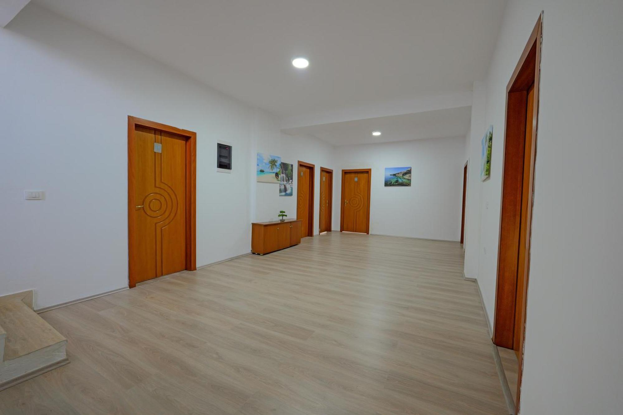 Hotel Holiday ساراندا المظهر الخارجي الصورة
