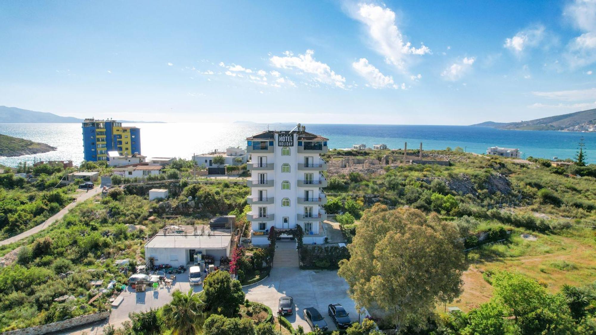 Hotel Holiday ساراندا المظهر الخارجي الصورة
