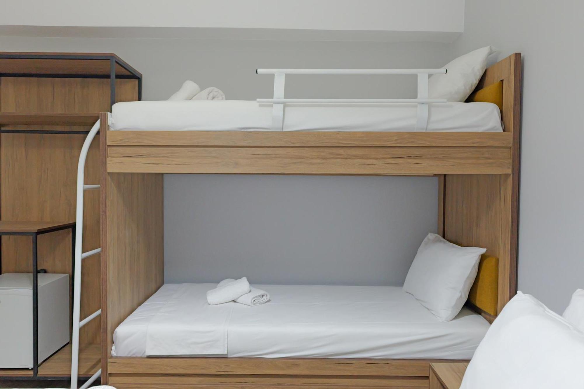 Hotel Holiday ساراندا المظهر الخارجي الصورة