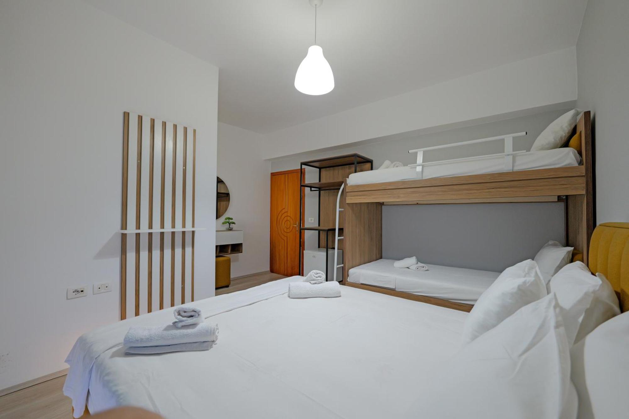 Hotel Holiday ساراندا المظهر الخارجي الصورة