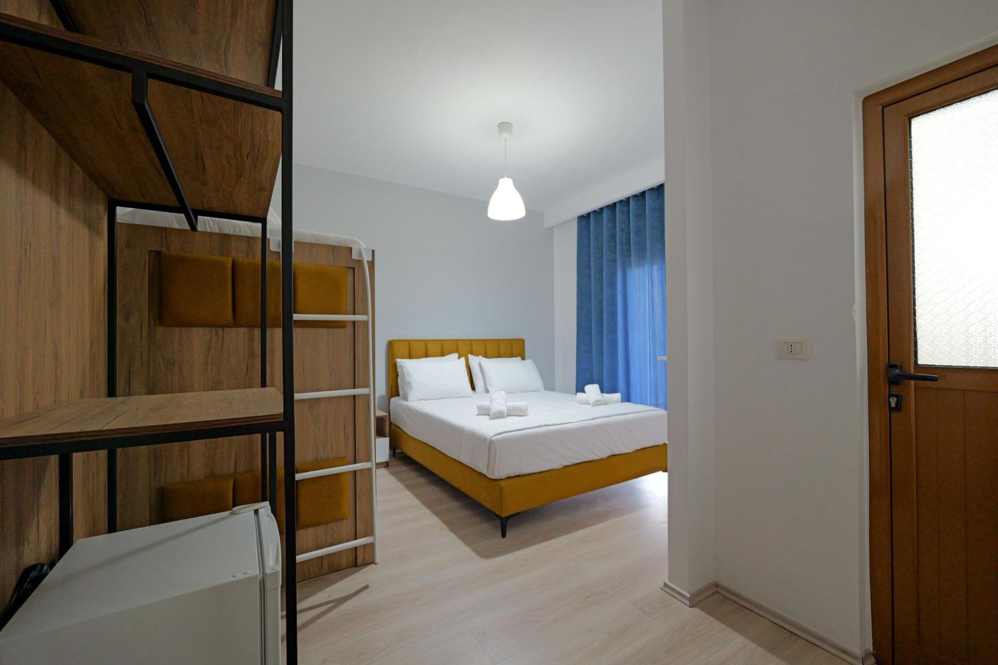 Hotel Holiday ساراندا المظهر الخارجي الصورة